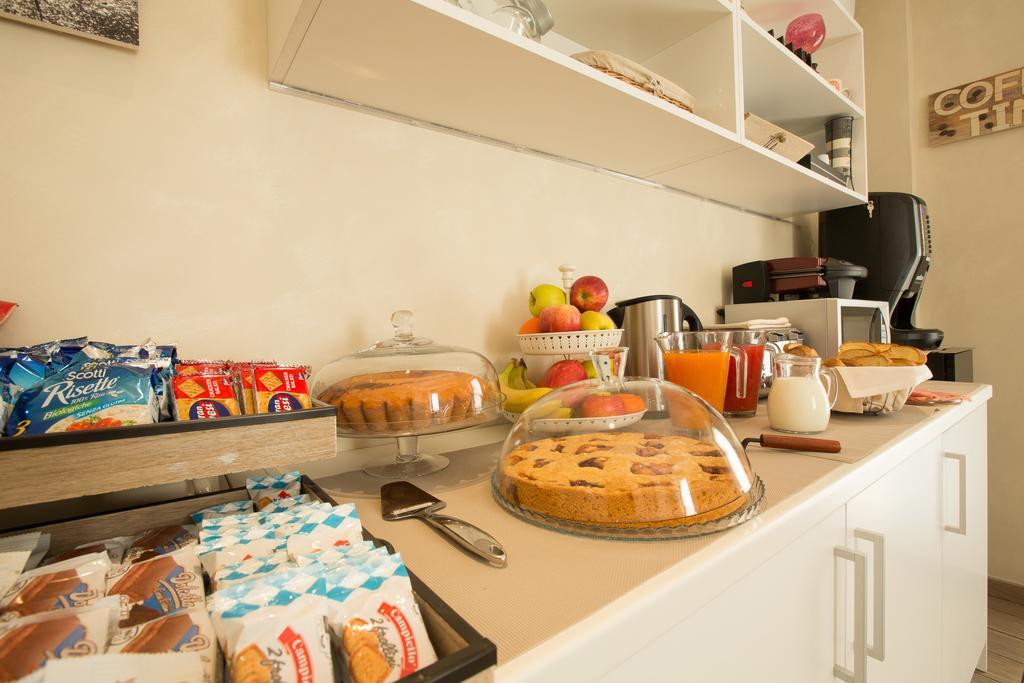 Relais Tiburtina Couette-café